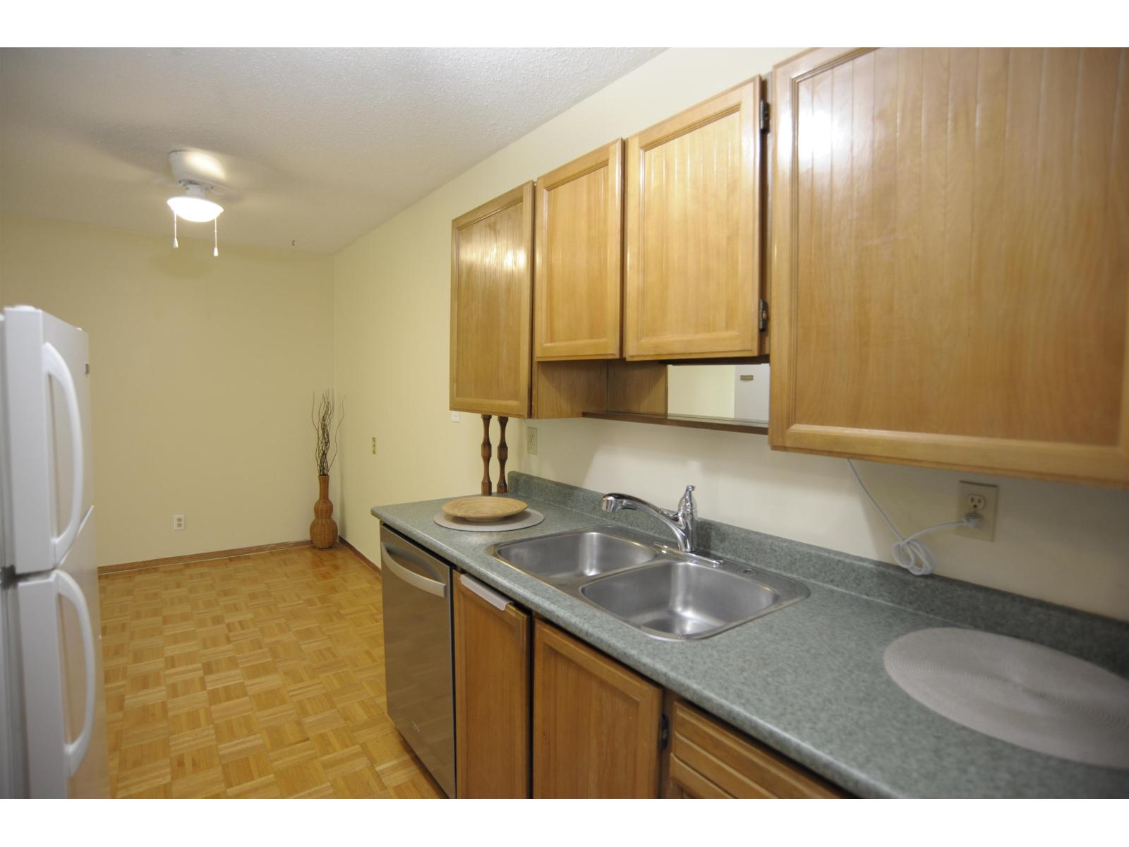 307 1444 Martin Street, White Rock, British Columbia  V4B 3W7 - Photo 12 - R3123951