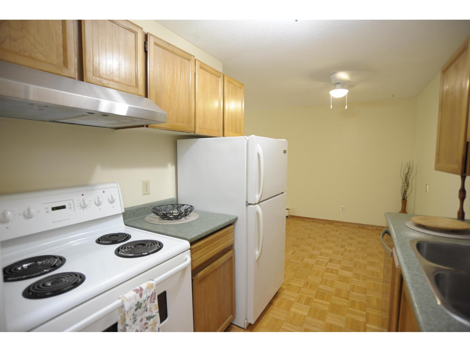 307 1444 Martin Street, White Rock, British Columbia  V4B 3W7 - Photo 11 - R3123951