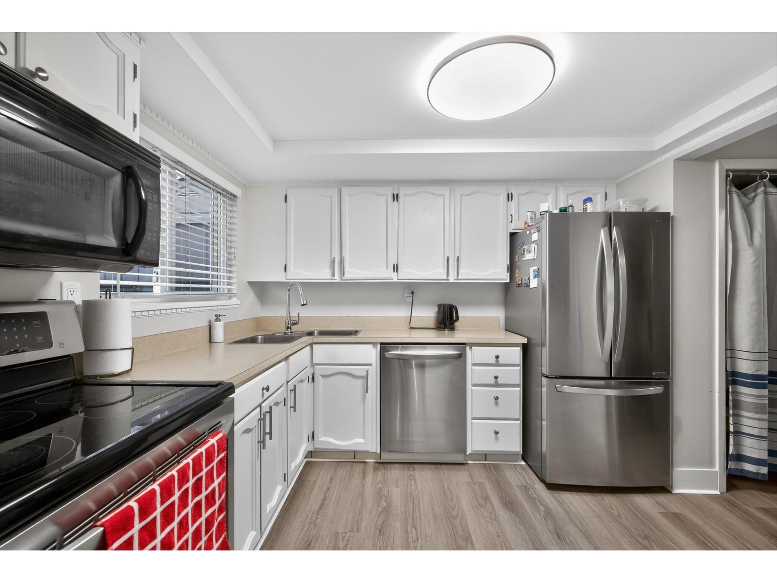 104 1390 Martin Street Street, White Rock, British Columbia  V4B 3W5 - Photo 10 - R3124328