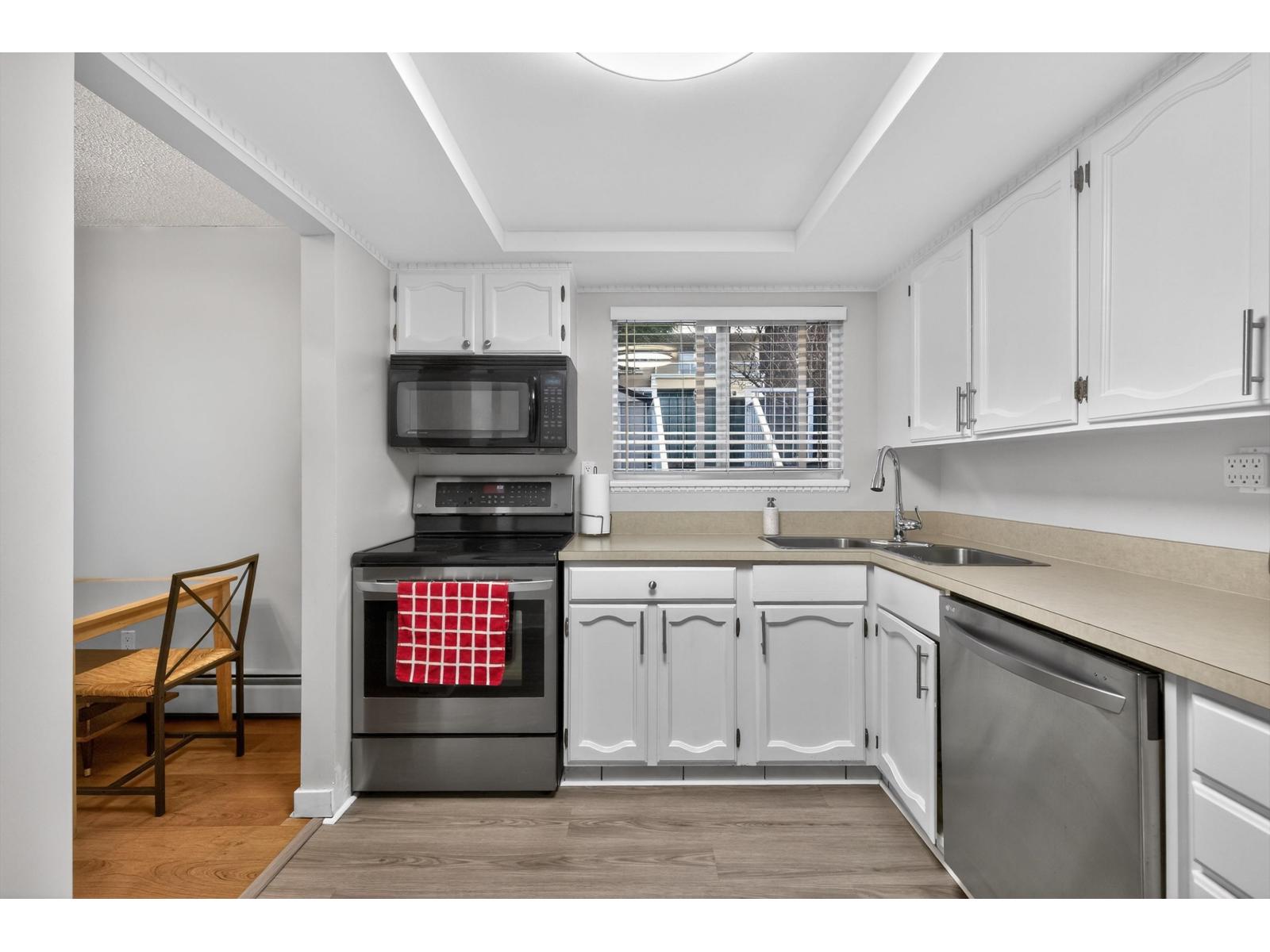 104 1390 Martin Street Street, White Rock, British Columbia  V4B 3W5 - Photo 11 - R3124328