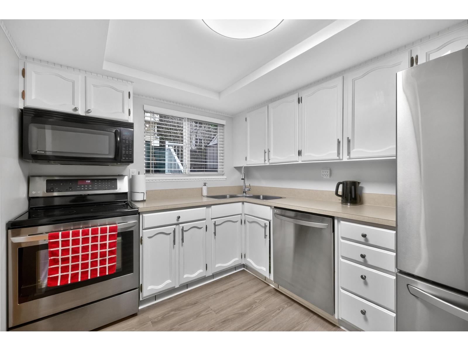 104 1390 Martin Street Street, White Rock, British Columbia  V4B 3W5 - Photo 12 - R3124328