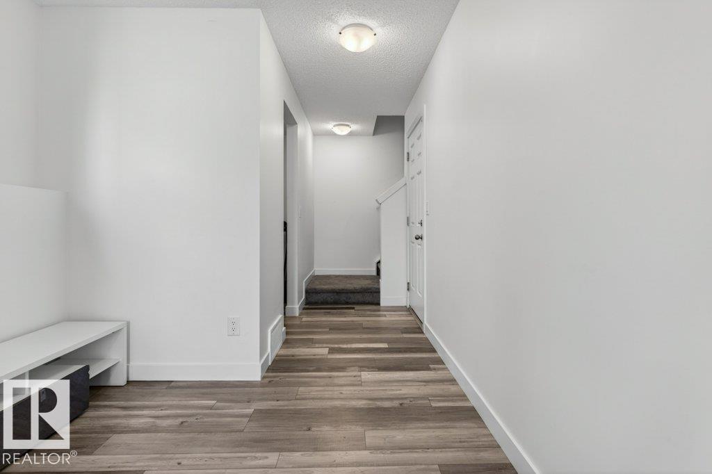 20315 16 Av Nw, Edmonton, Alberta  T6M 1K8 - Photo 3 - E4488142