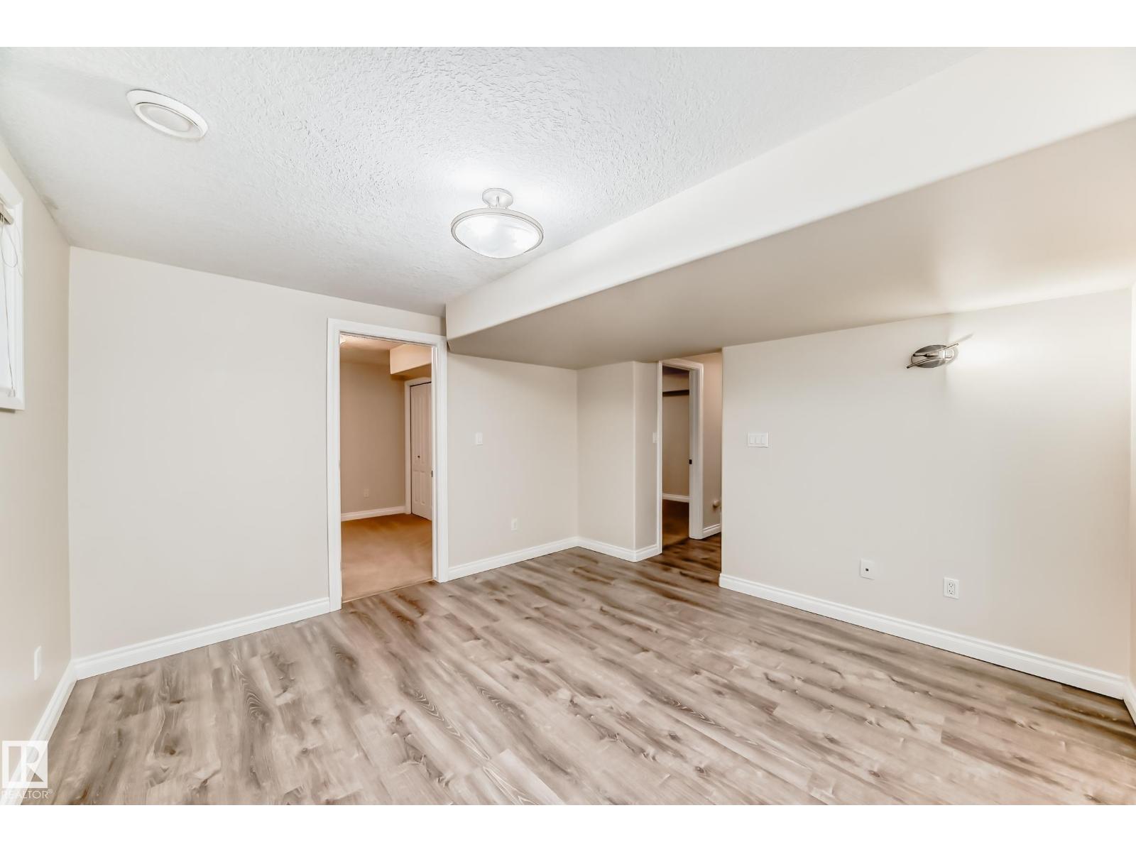 6736 11 Av Sw, Edmonton, Alberta  T6X 1L1 - Photo 61 - E4488143