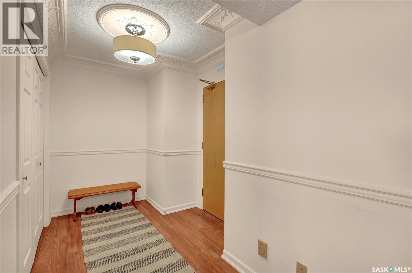 201 2315 Cornwall Street, Regina, Saskatchewan  S4P 2L4 - Photo 2 - SK036032