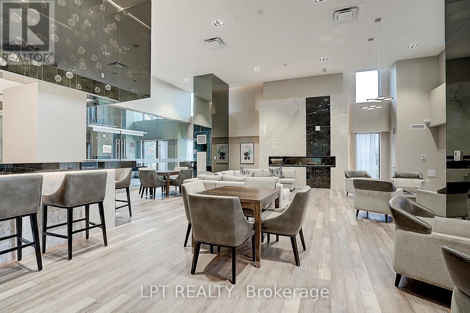 1601 - 75 Oneida Crescent, Richmond Hill (Langstaff), Ontario  L4B 0H3 - Photo 6 - N13136648