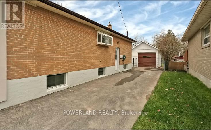 Main - 60 Collins Crescent, Aurora, Ontario  L4G 2W2 - Photo 2 - N13136744