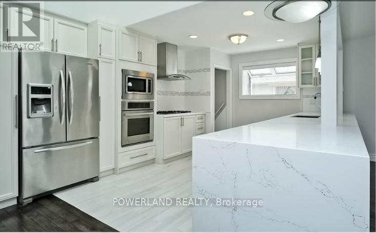 Main - 60 Collins Crescent, Aurora, Ontario  L4G 2W2 - Photo 5 - N13136744