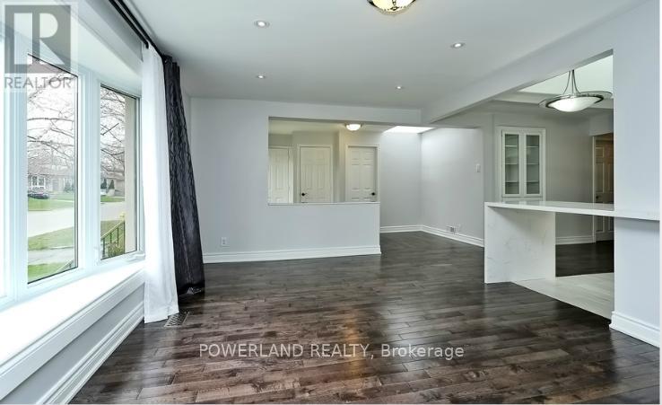 Main - 60 Collins Crescent, Aurora, Ontario  L4G 2W2 - Photo 9 - N13136744