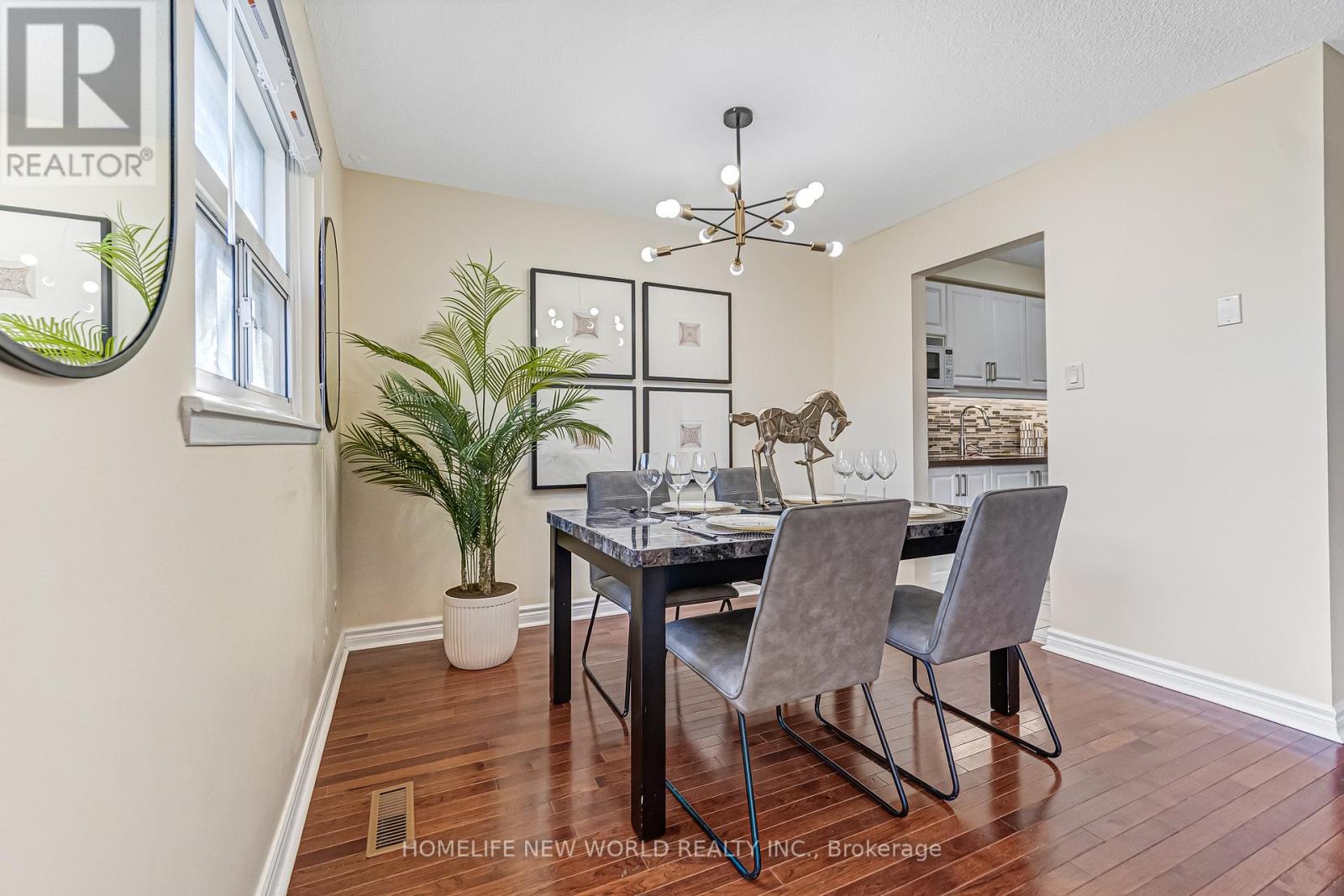 76 Bowman Way, Markham, Ontario  L3T 4Z8 - Photo 10 - N13136868