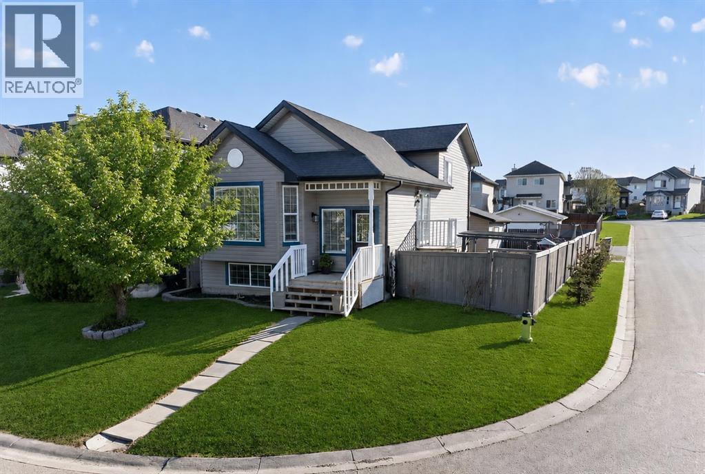 160 Citadel Bluff Close NW, Calgary, Alberta  T3G 5E3 - Photo 1 - A2310543
