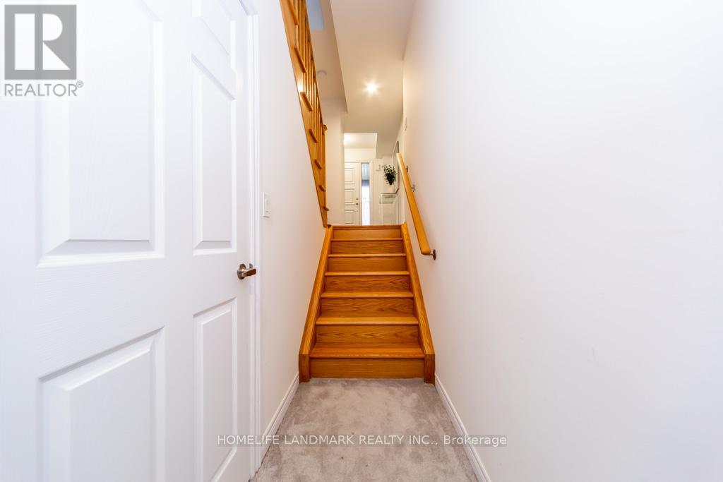 1126 Baltic Lane, Pickering, Ontario  L1X 0G9 - Photo 4 - E13032404