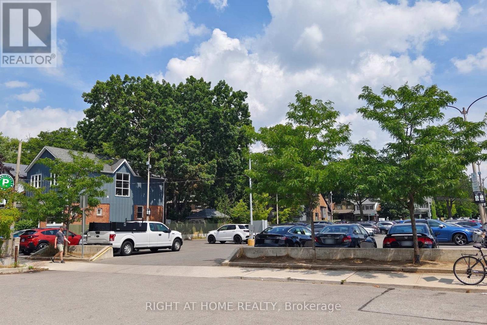 2390a Bloor Street W, Toronto, Ontario  M6S 1P5 - Photo 35 - W12803994