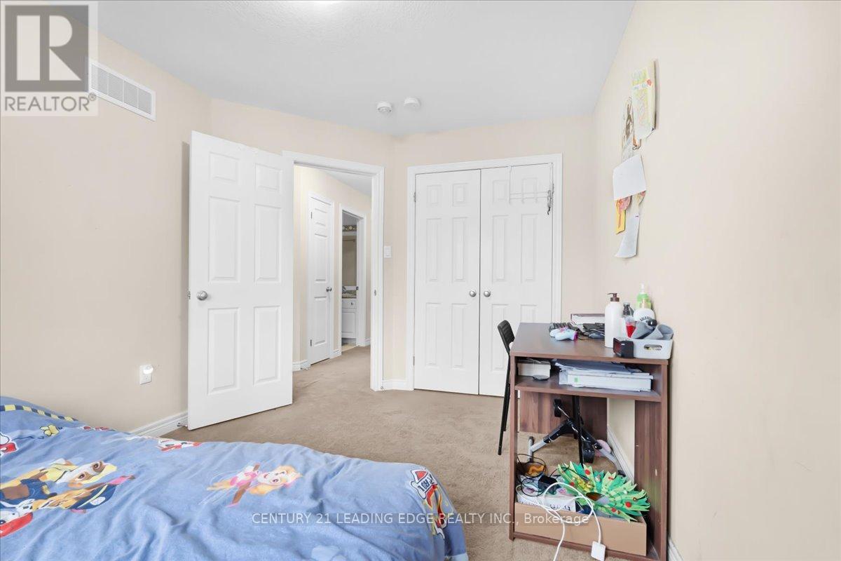 28 Drone Crescent, Guelph, Ontario  N1K 0C1 - Photo 18 - X13135506