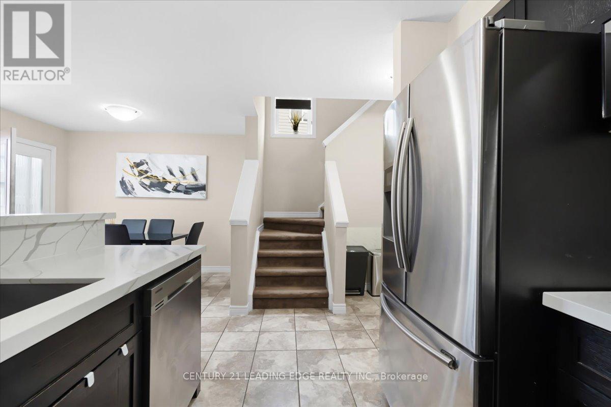 28 Drone Crescent, Guelph, Ontario  N1K 0C1 - Photo 9 - X13135506