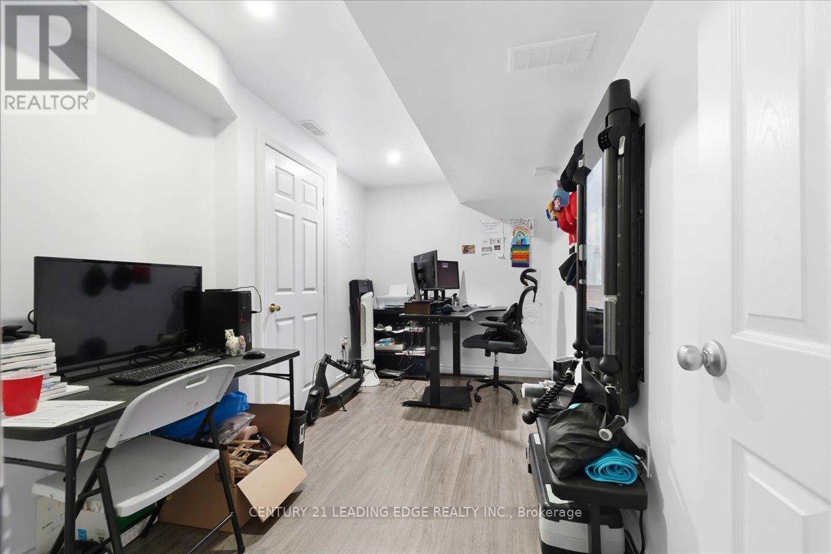 28 Drone Crescent, Guelph, Ontario  N1K 0C1 - Photo 24 - X13135506