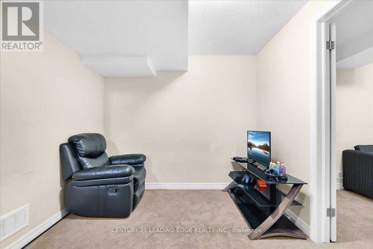 28 Drone Crescent, Guelph, Ontario  N1K 0C1 - Photo 21 - X13135506