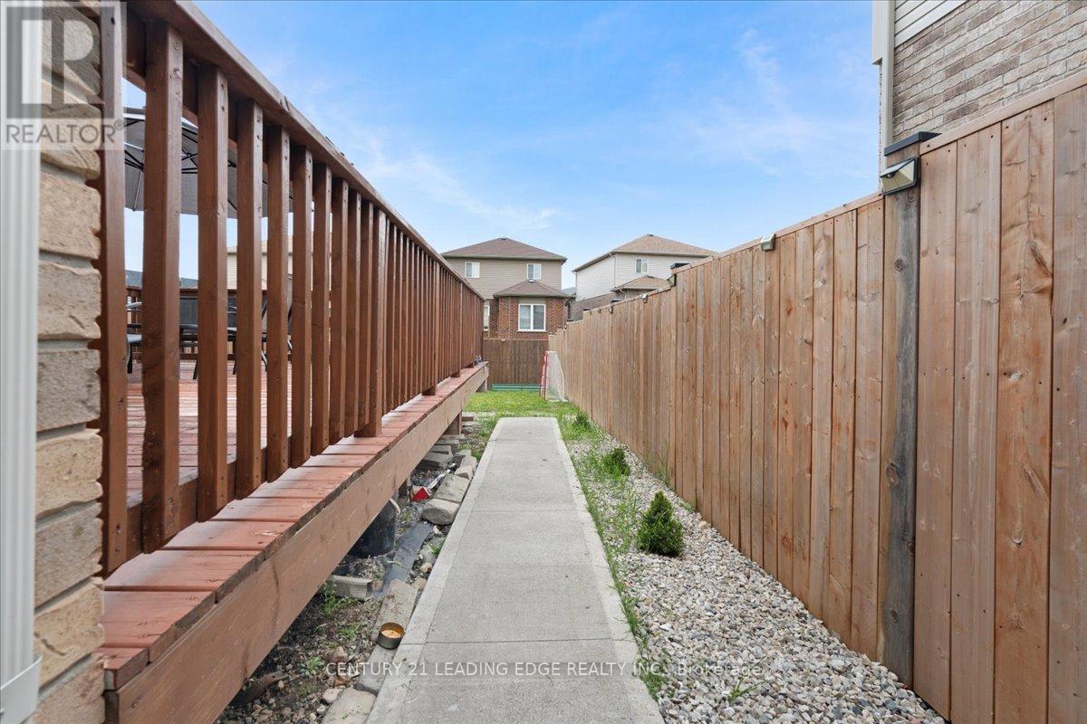 28 Drone Crescent, Guelph, Ontario  N1K 0C1 - Photo 32 - X13135506