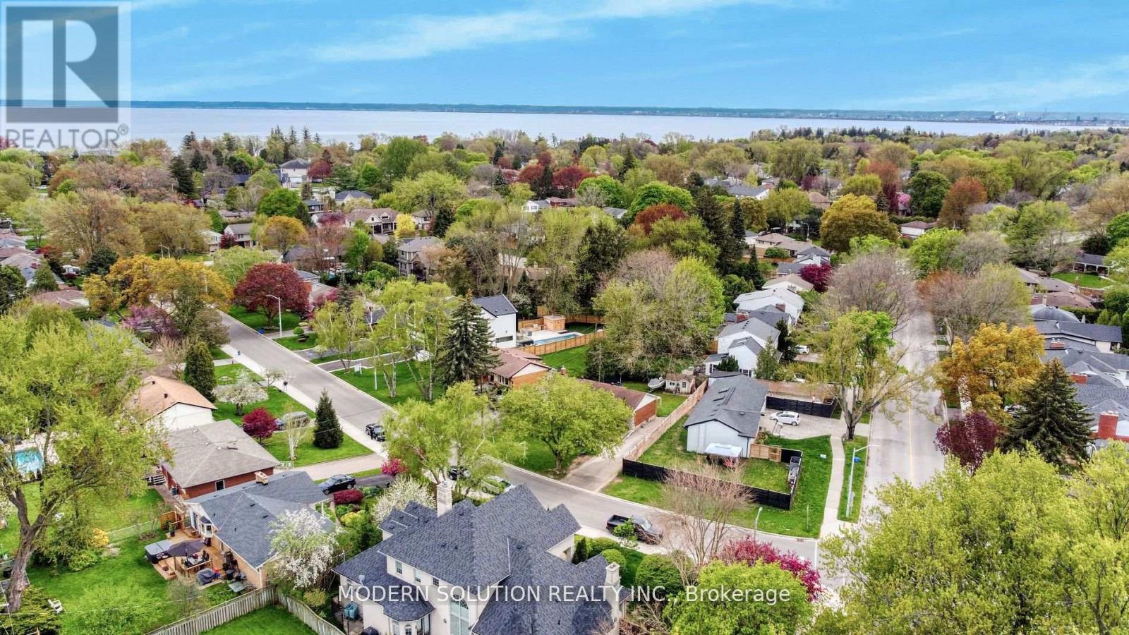 314 Strathcona Drive, Burlington, Ontario  L7L 2E1 - Photo 24 - W13136664