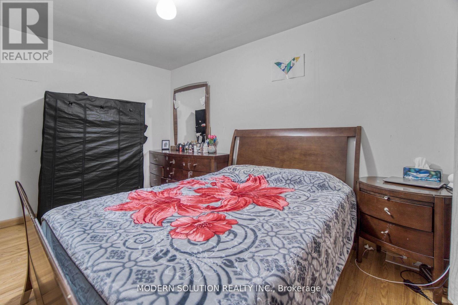 314 Strathcona Drive, Burlington, Ontario  L7L 2E1 - Photo 25 - W13136664