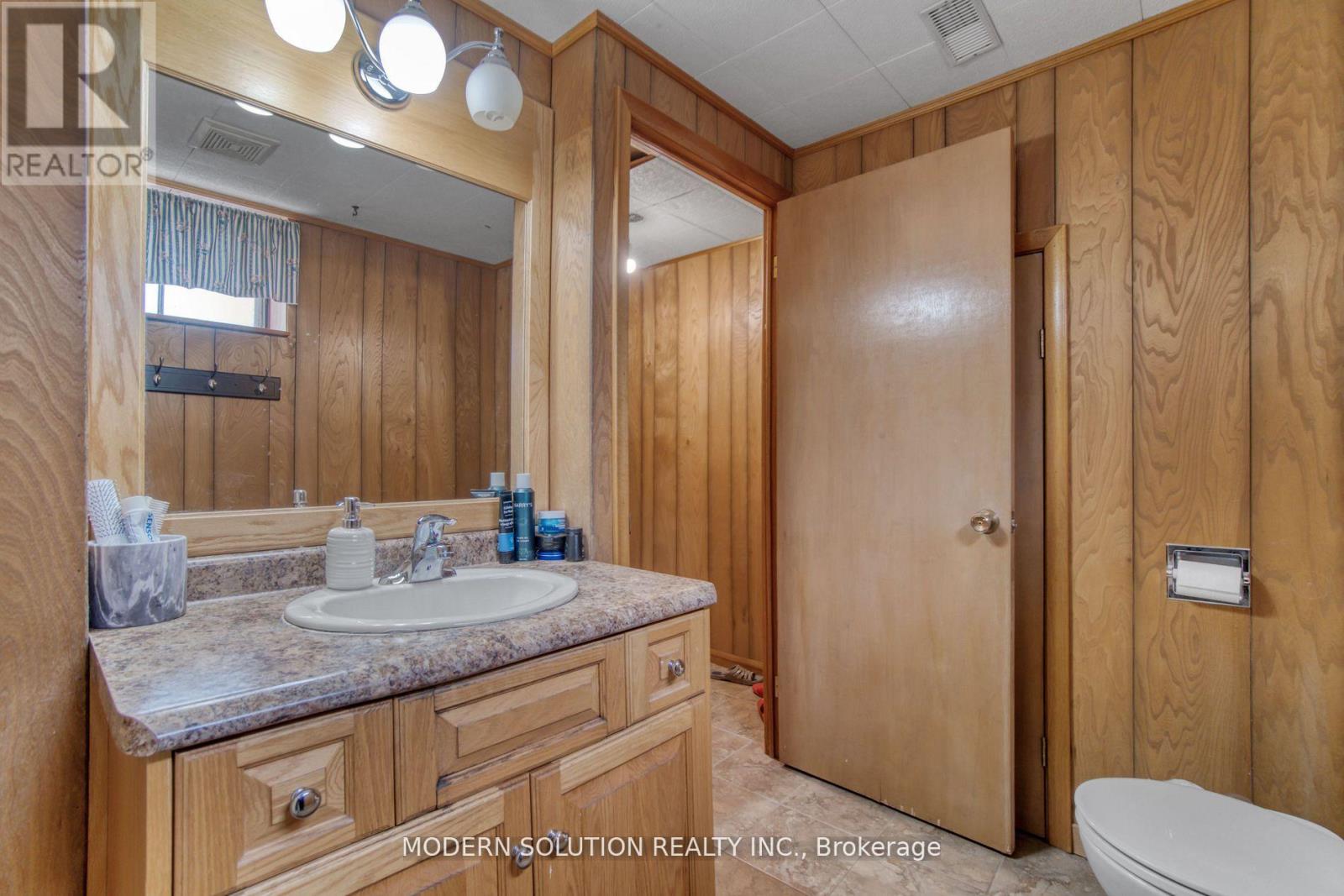 314 Strathcona Drive, Burlington, Ontario  L7L 2E1 - Photo 28 - W13136664
