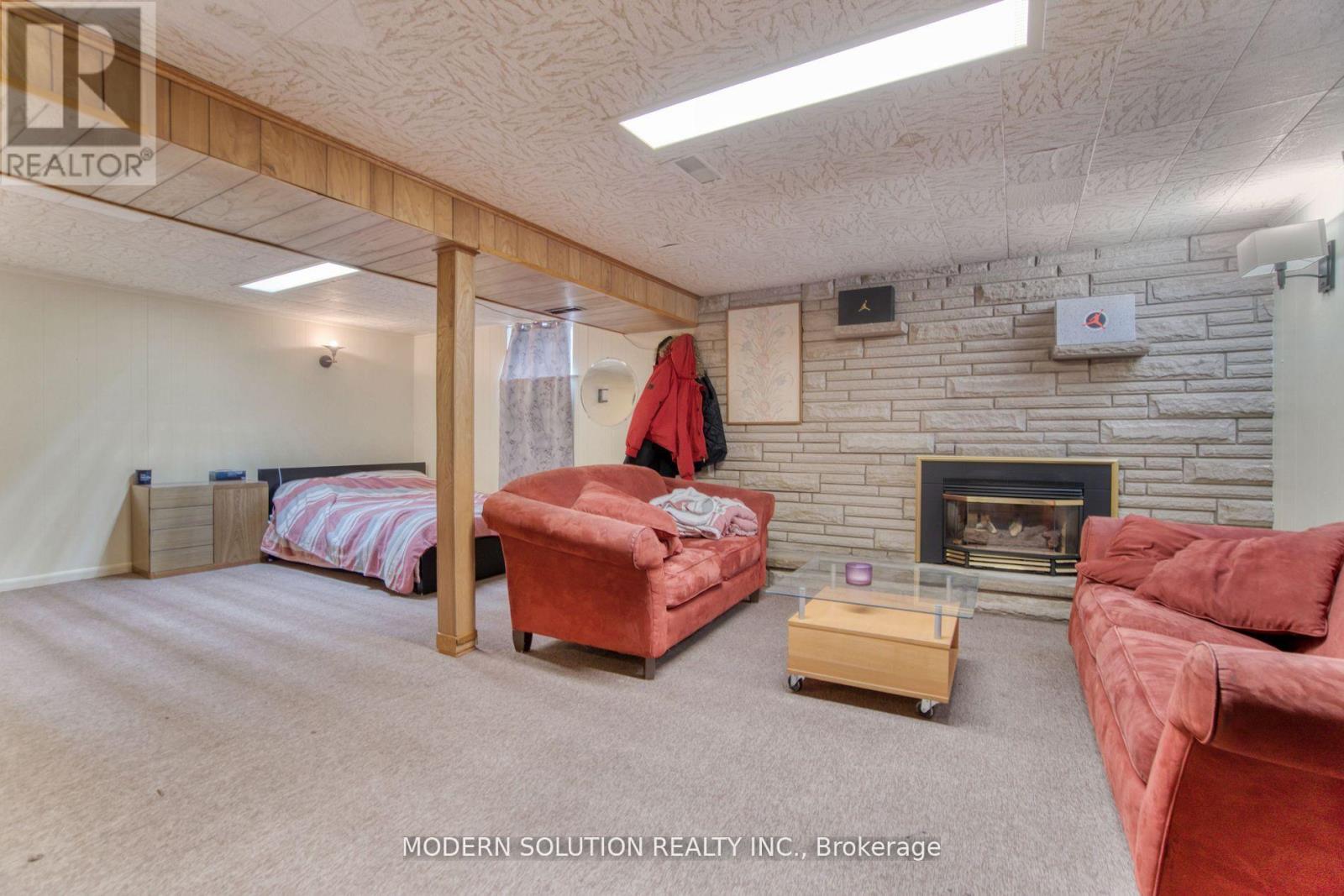314 Strathcona Drive, Burlington, Ontario  L7L 2E1 - Photo 29 - W13136664