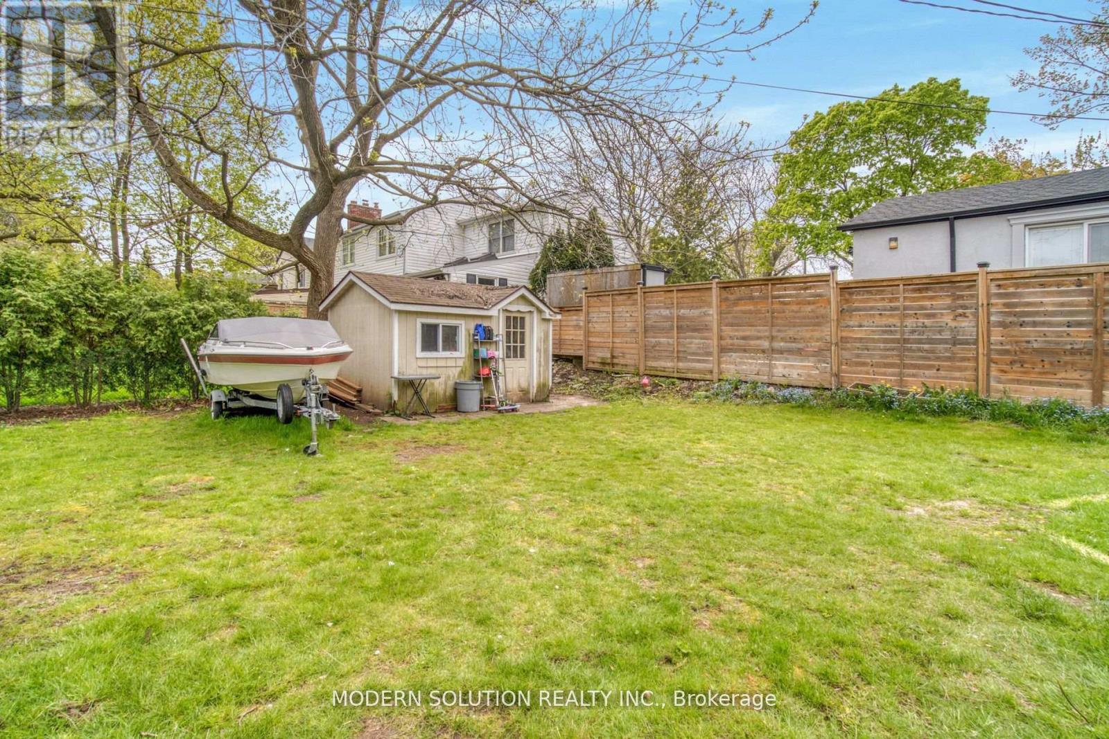 314 Strathcona Drive, Burlington, Ontario  L7L 2E1 - Photo 33 - W13136664