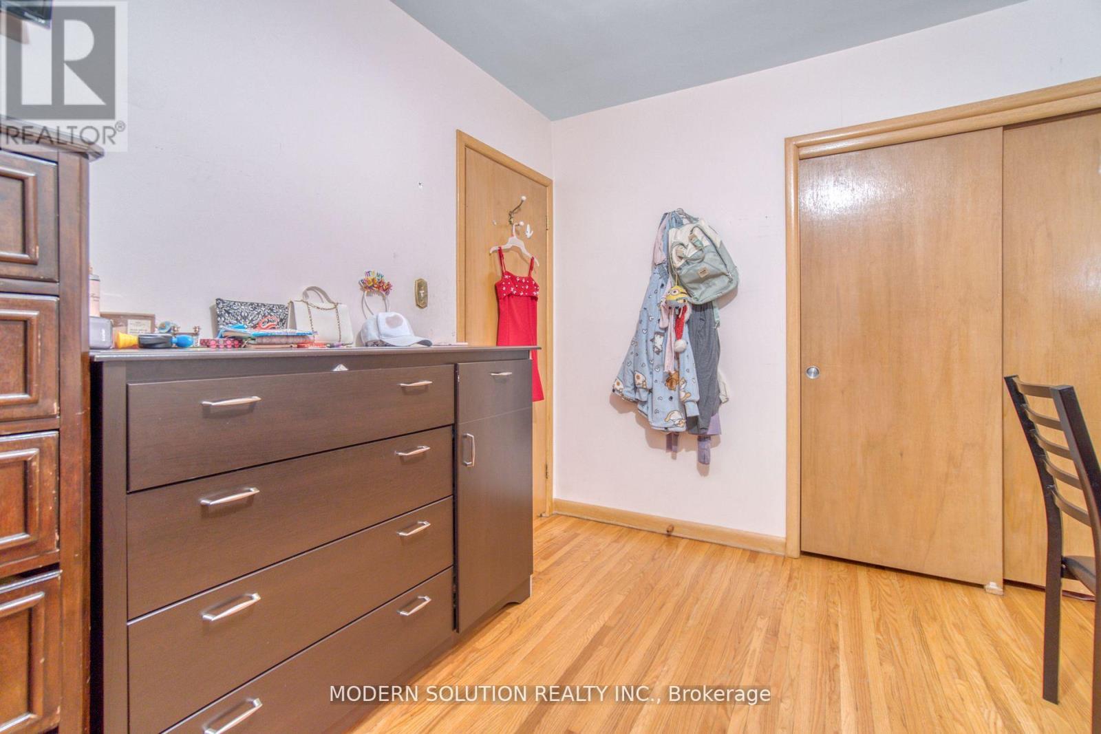 314 Strathcona Drive, Burlington, Ontario  L7L 2E1 - Photo 36 - W13136664