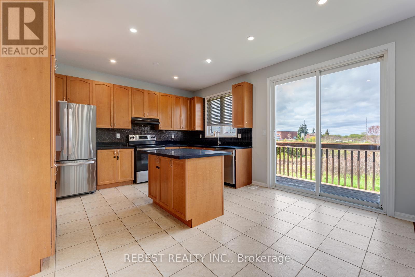 22 Birch Tree Trail, Brampton, Ontario  L6P 3M8 - Photo 13 - W13136846