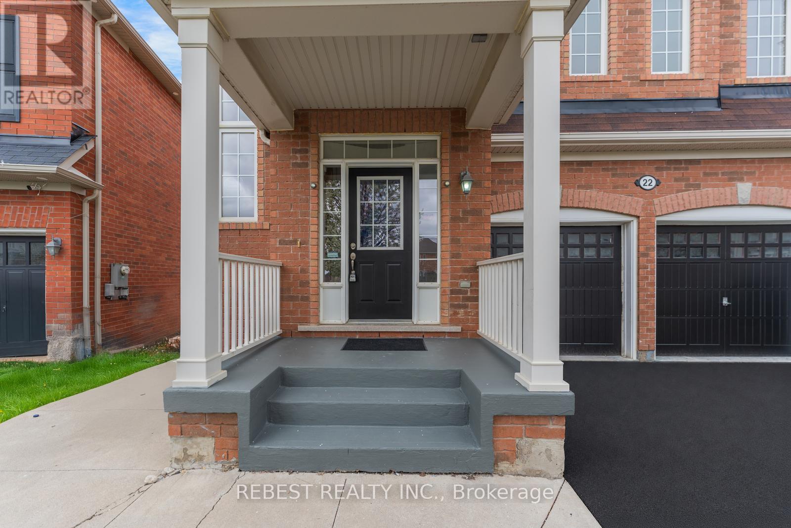 22 Birch Tree Trail, Brampton, Ontario  L6P 3M8 - Photo 2 - W13136846