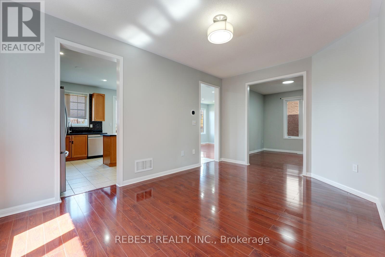 22 Birch Tree Trail, Brampton, Ontario  L6P 3M8 - Photo 7 - W13136846