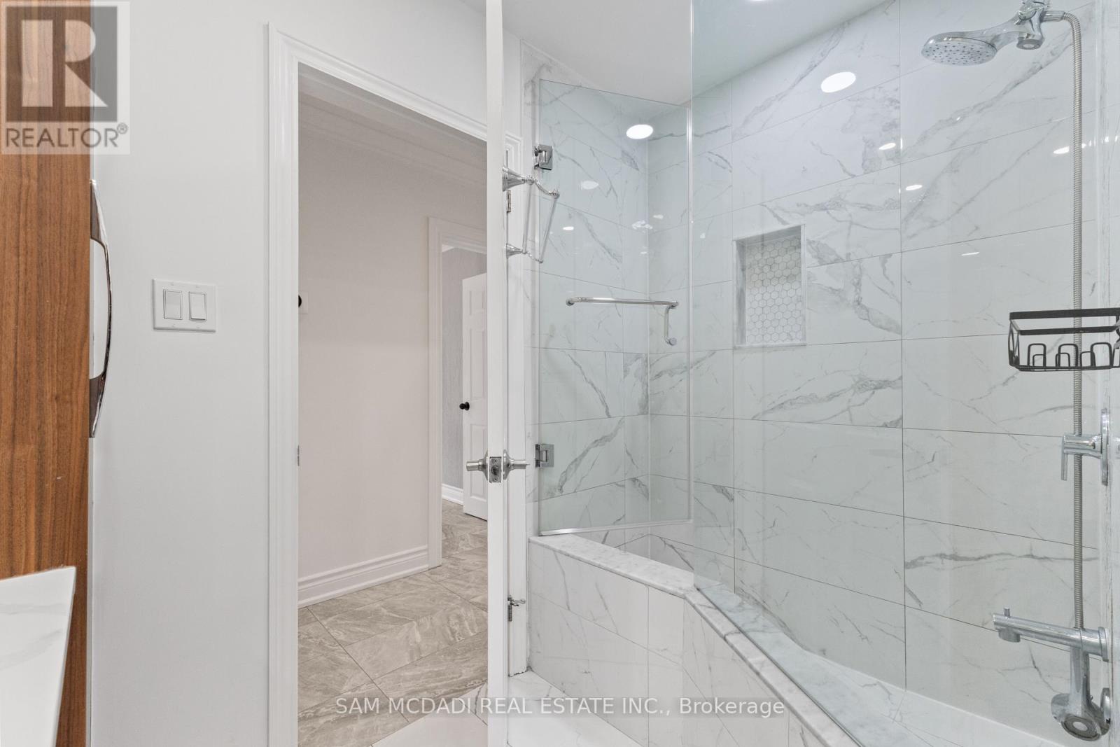 927 Ingersoll Court, Mississauga, Ontario  L5J 2S2 - Photo 41 - W13136852