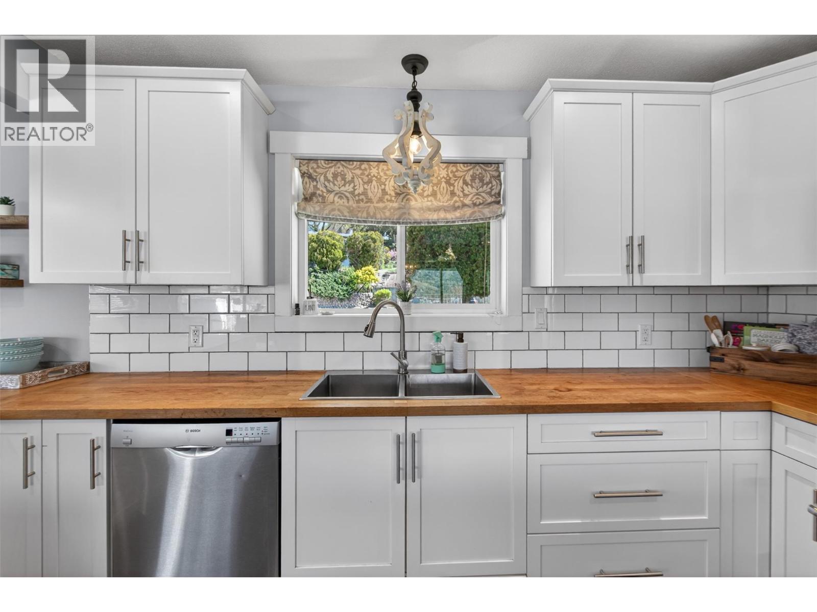 118 Dartmouth Place, Penticton, British Columbia  V2A 7S4 - Photo 7 - 10385523