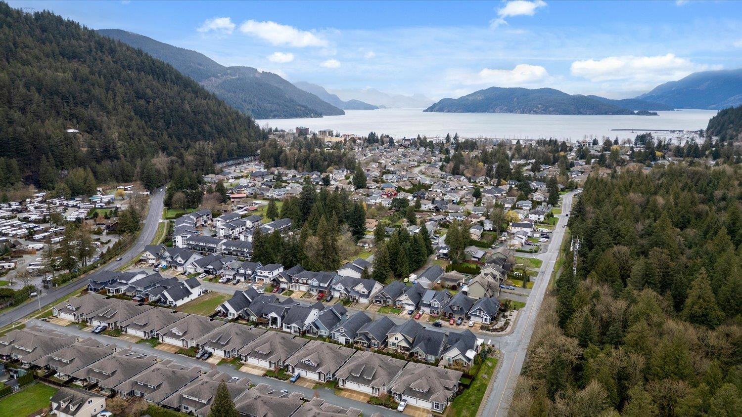 630 Schooner Place, Harrison Hot Springs, Harrison Hot Springs, British Columbia  V0M 1K0 - Photo 10 - R3120240