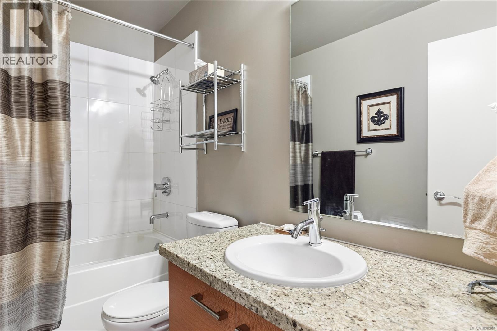 Th15 38 Front St, Nanaimo, British Columbia  V9R 0B8 - Photo 38 - 1028355