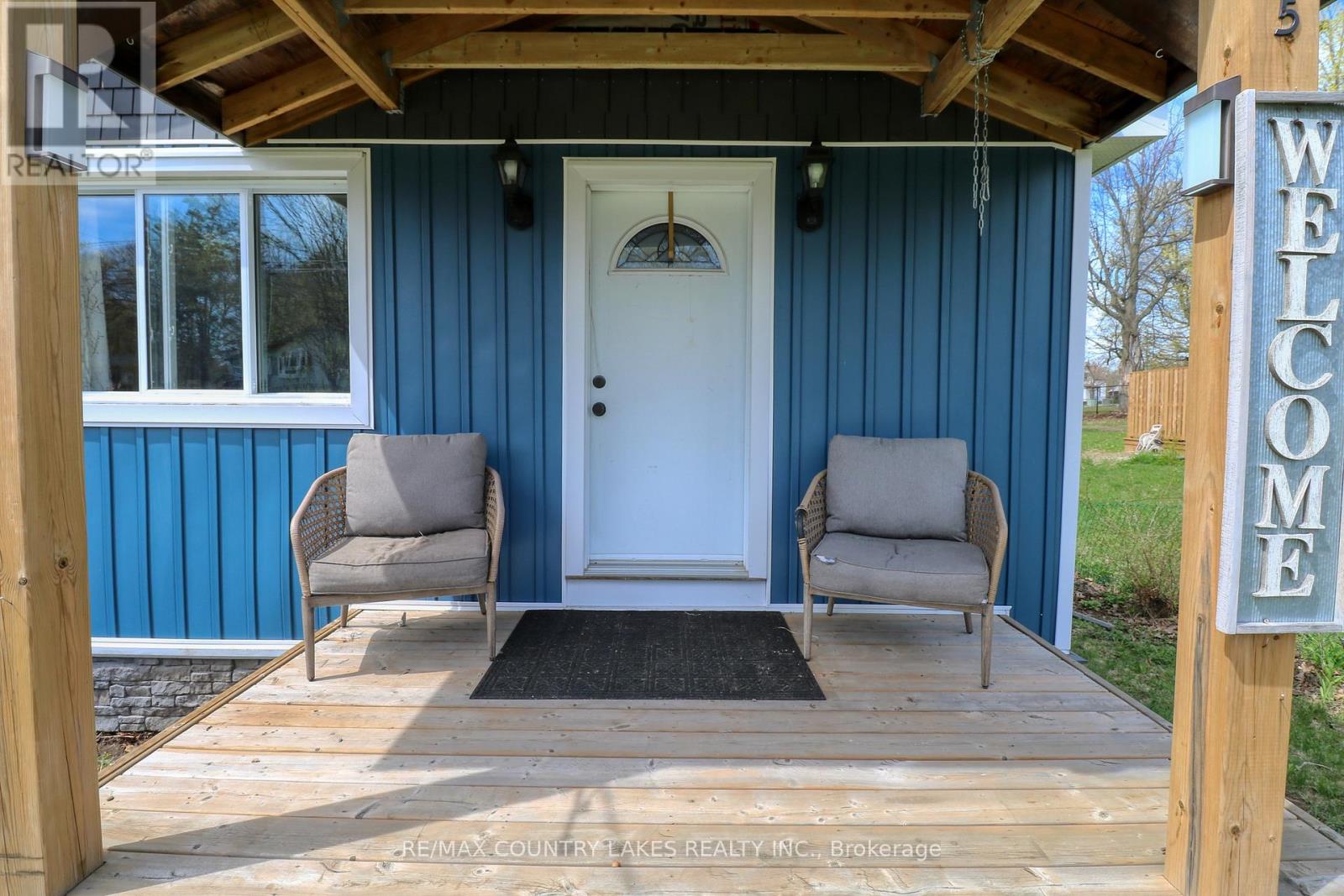 945 First Street S, Gravenhurst, Ontario  P1P 1K3 - Photo 3 - X13136700