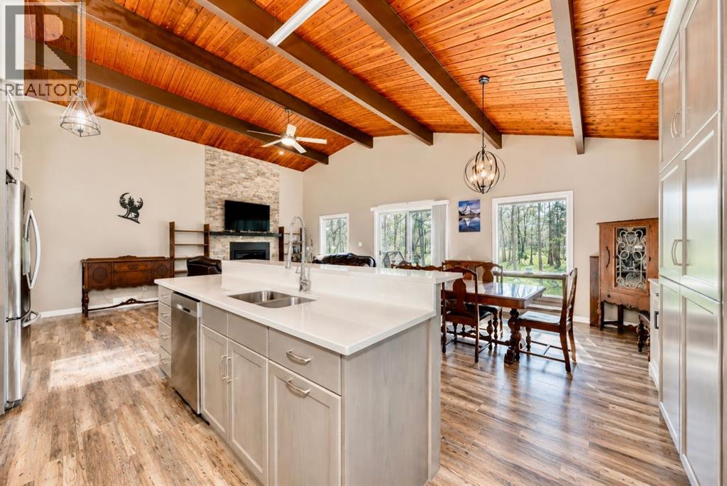 12 Wolf Crescent, Rural Rocky View County, Alberta  T3Z 1A3 - Photo 8 - A2311257