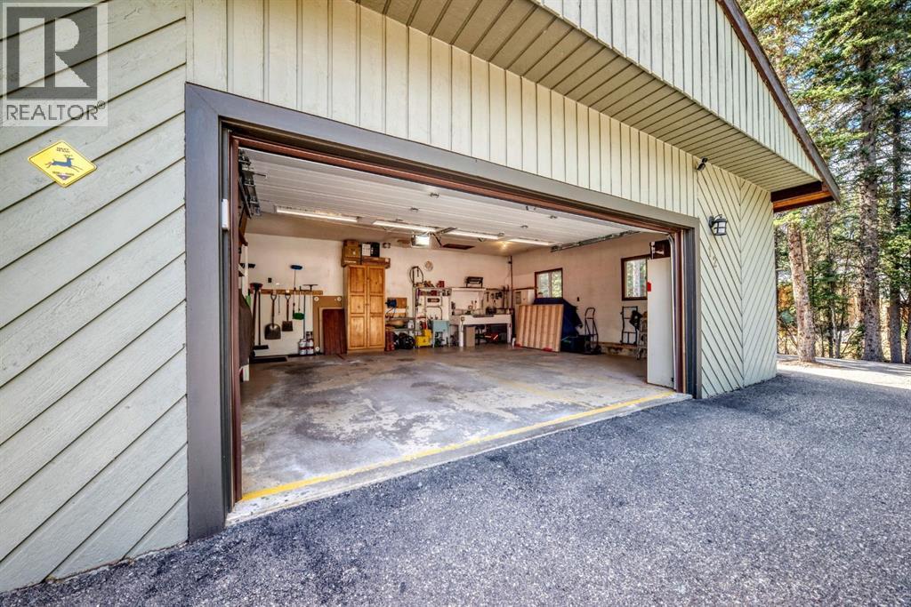 12 Wolf Crescent, Rural Rocky View County, Alberta  T3Z 1A3 - Photo 34 - A2311257