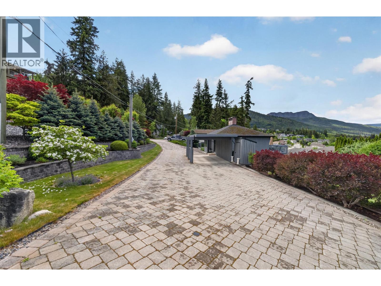 331 18 Street SE, Salmon Arm, British Columbia