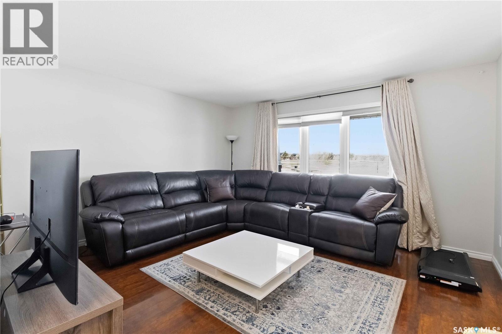 610 Stonebridge Common, Saskatoon, Saskatchewan  S7K 0M9 - Photo 3 - SK036187