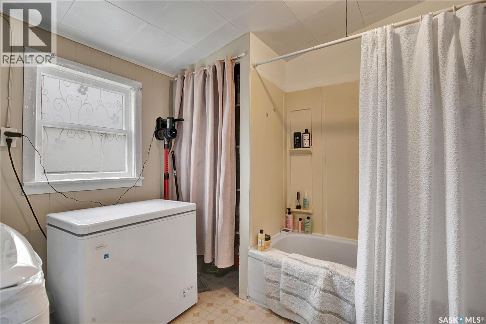2007 10th Street, Rosthern, Saskatchewan  S0K 3R0 - Photo 13 - SK036164