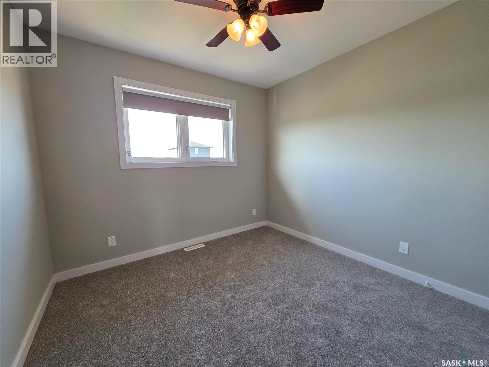 553 Douglas Drive, Swift Current, Saskatchewan  S9H 5R6 - Photo 14 - SK036118