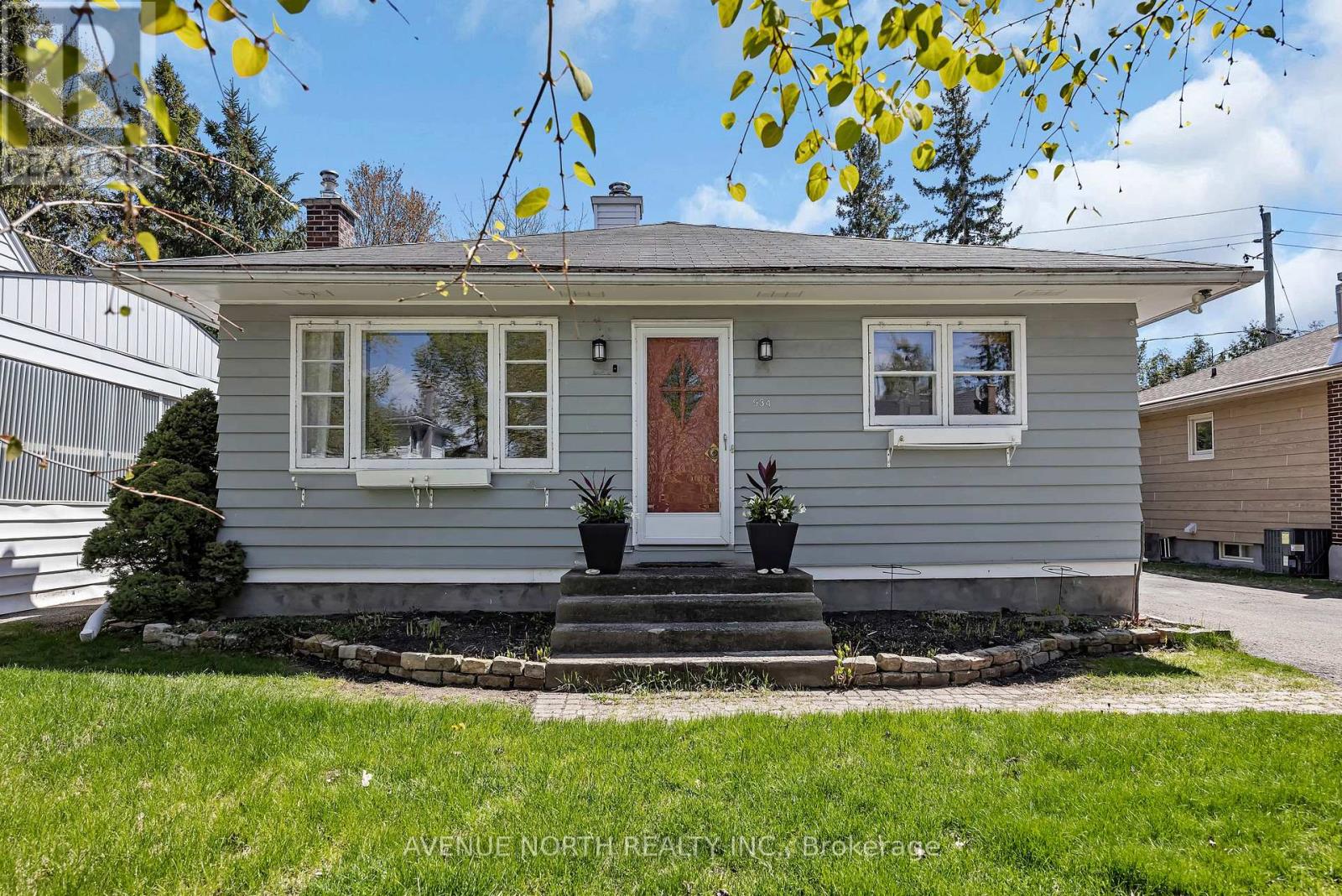 934 WESTON DRIVE, Ottawa, Ontario