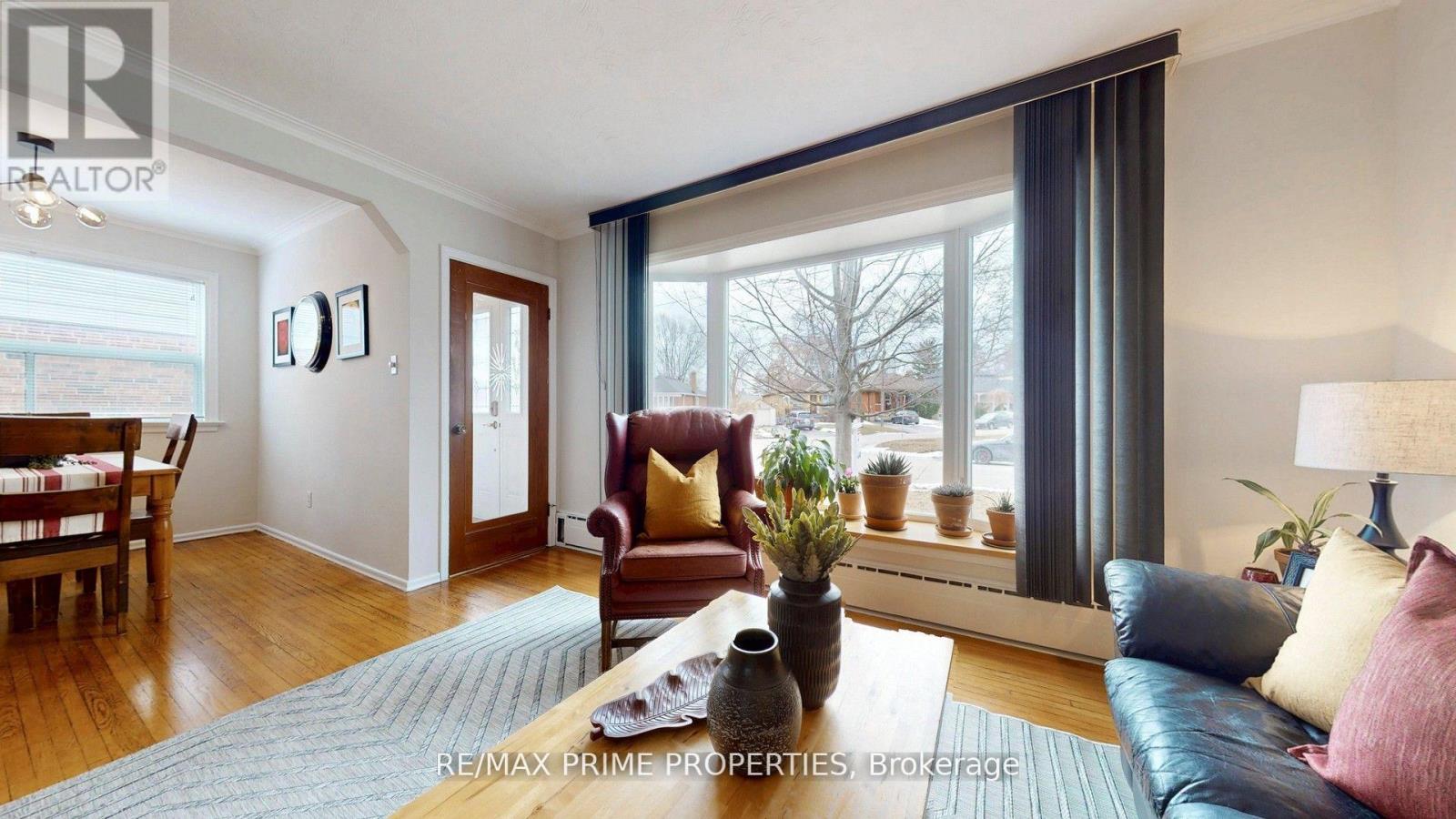 17 Tardree Place, Toronto, Ontario  M1R 3X2 - Photo 3 - E12977542