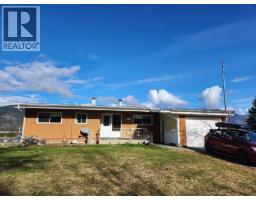 208 Maple Street, Fauquier, British Columbia