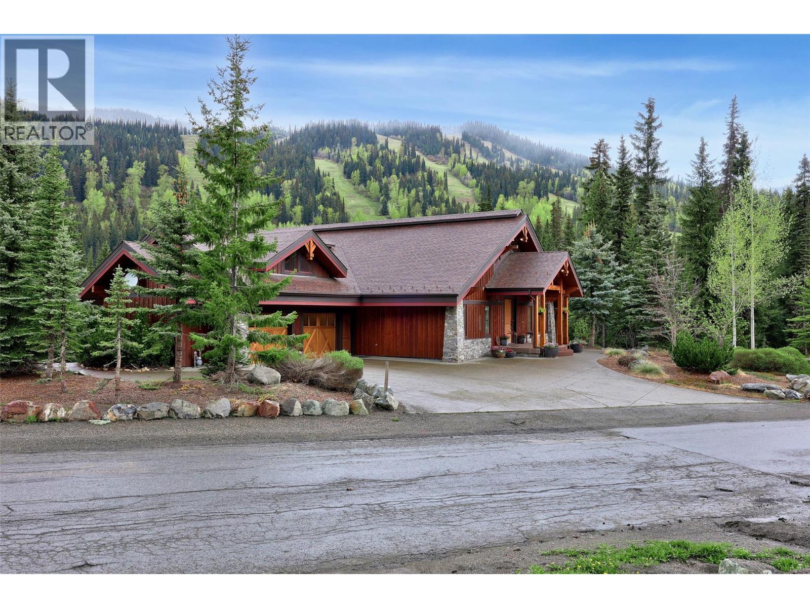 2402 Fairways Drive, Sun Peaks, British Columbia  V0E 5N0 - Photo 2 - 10387739