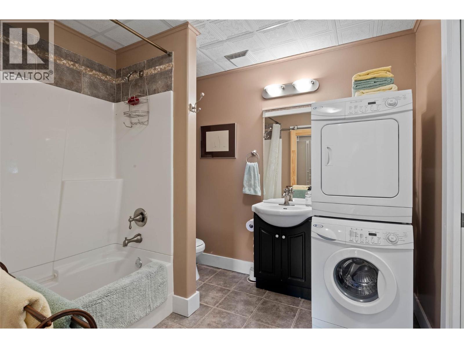 2402 Fairways Drive, Sun Peaks, British Columbia  V0E 5N0 - Photo 51 - 10387739