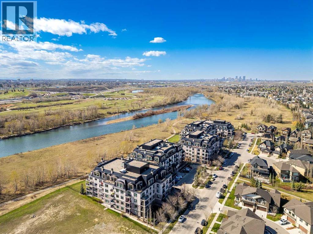 305, 221 Quarry Way SE, Calgary, Alberta