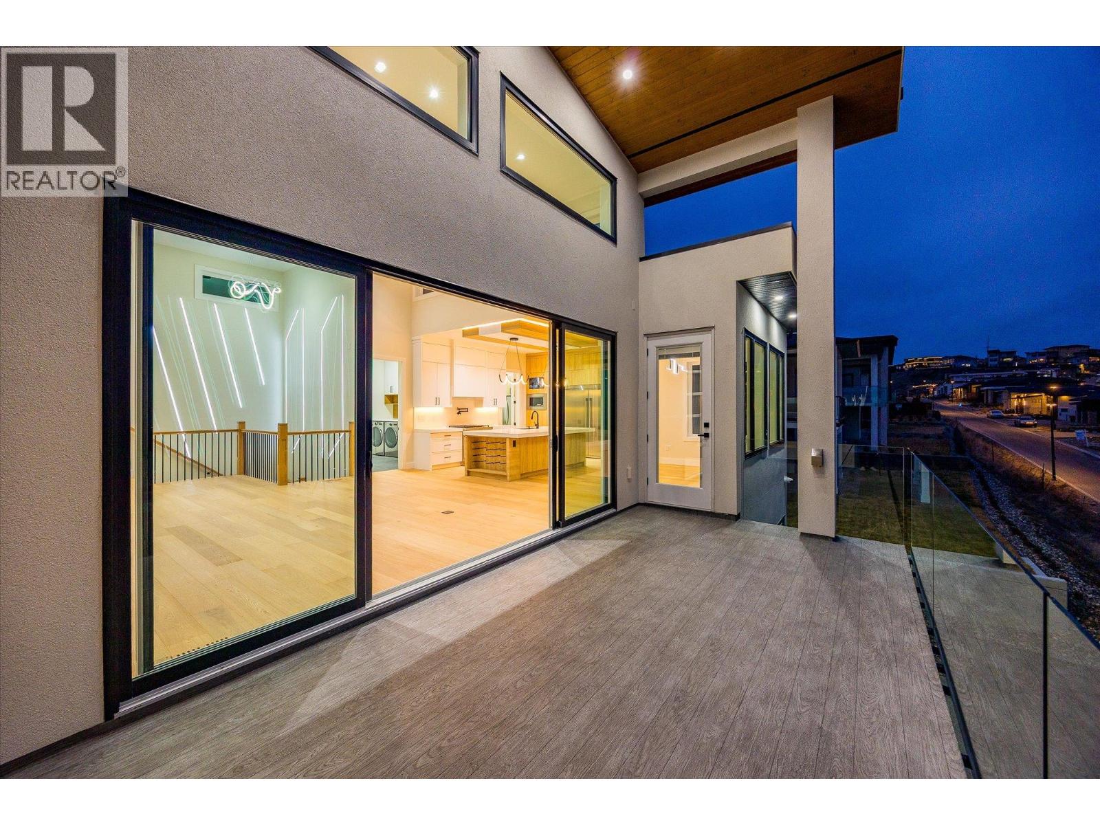 979 Loseth Drive, Kelowna, British Columbia  V1P 0A1 - Photo 6 - 10386423