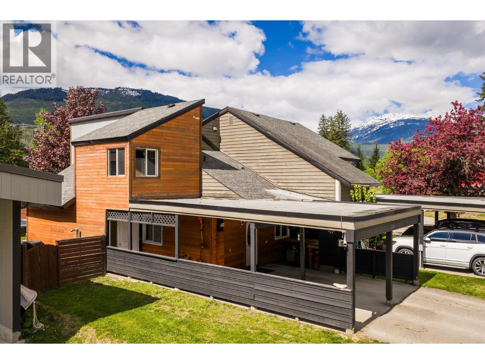 133 Greely Crescent, Revelstoke, British Columbia