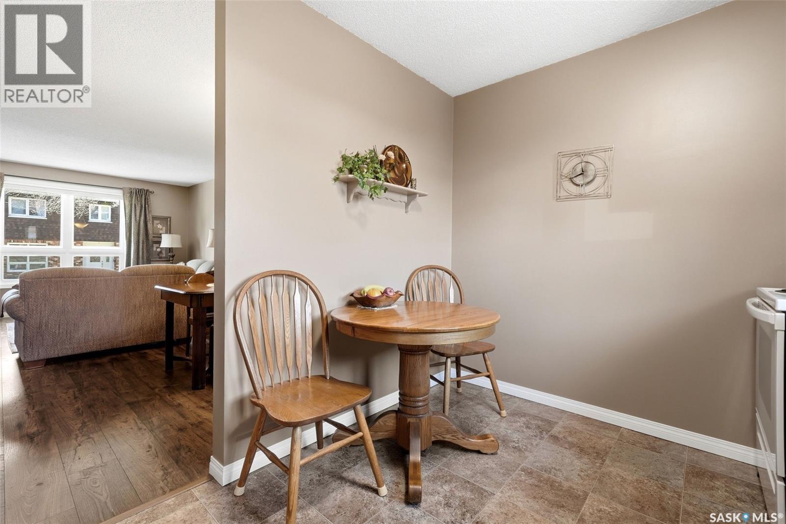 41 Spruceview Road, Regina, Saskatchewan  S4R 0E1 - Photo 11 - SK036005